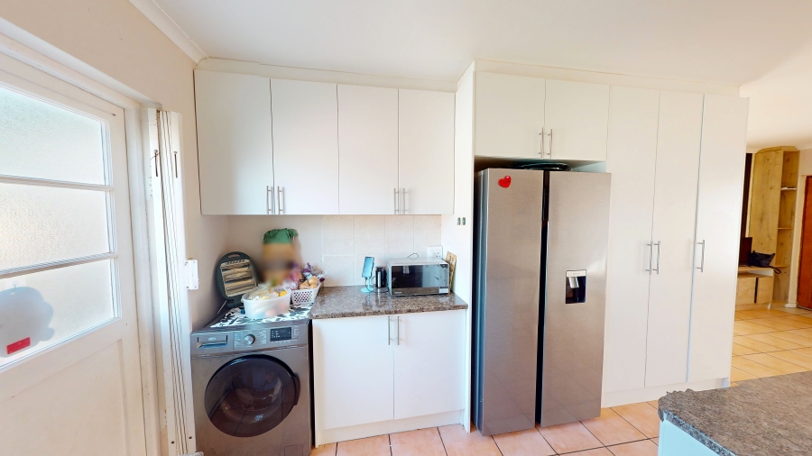 2 Bedroom Property for Sale in Onverwacht Western Cape